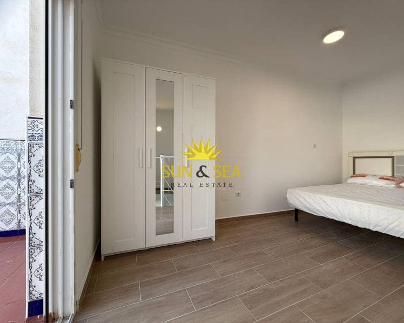 1 bedroom Apartment for rent in Torrevieja - € 700 (Ref: 9431288)