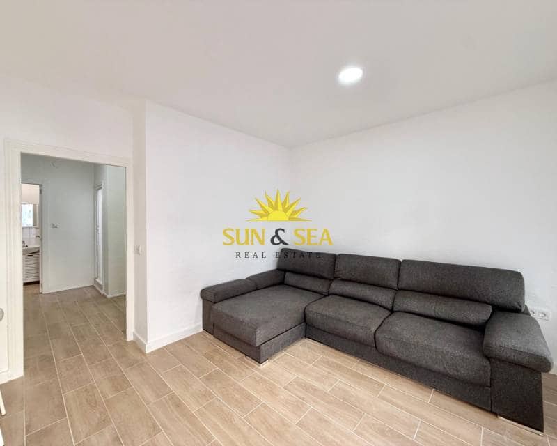 1 quarto Apartamento para arrendar em Torrevieja - 700 € (Ref: 9431288)