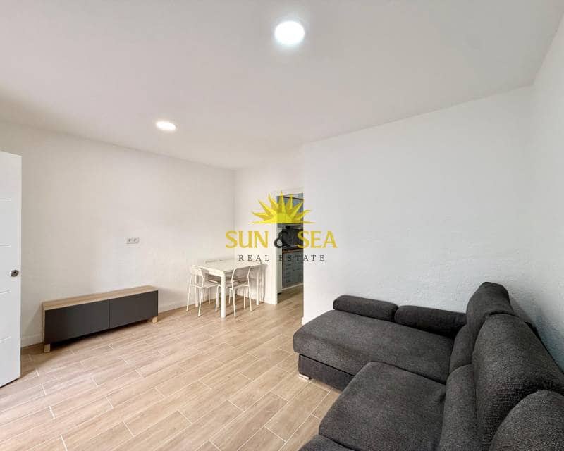 1 quarto Apartamento para arrendar em Torrevieja - 700 € (Ref: 9431288)