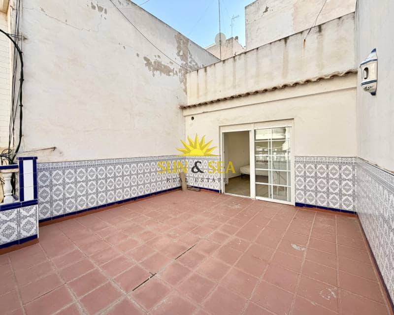 1 quarto Apartamento para arrendar em Torrevieja - 700 € (Ref: 9431288)