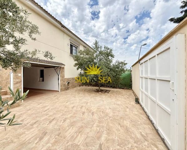 3 bedroom Villa for rent in Los Balcones with garage - € 1,900 (Ref: 9432079)