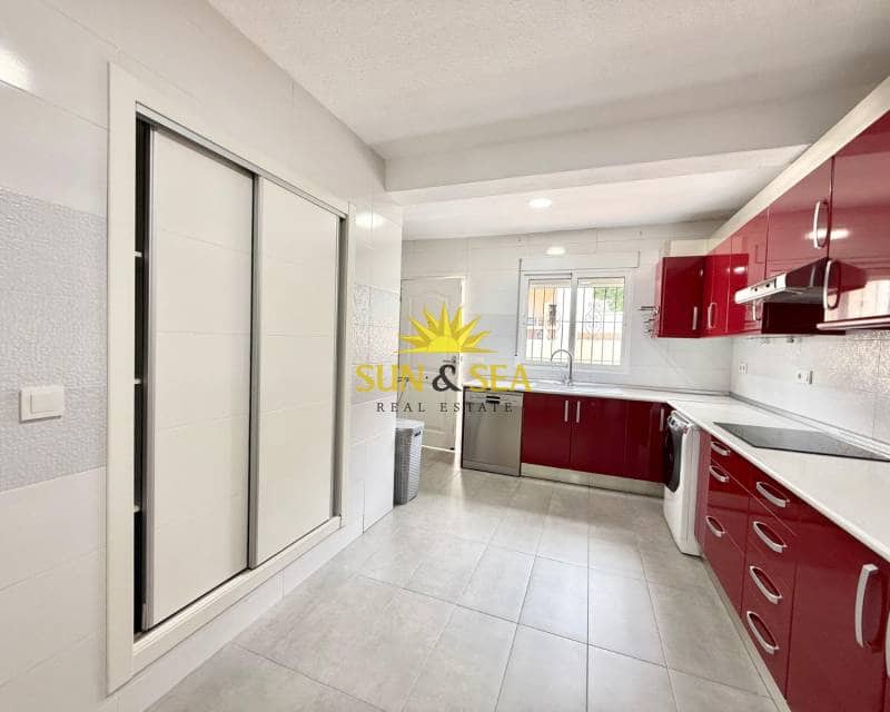 3 bedroom Villa for rent in Los Balcones with garage - € 1,900 (Ref: 9432079)