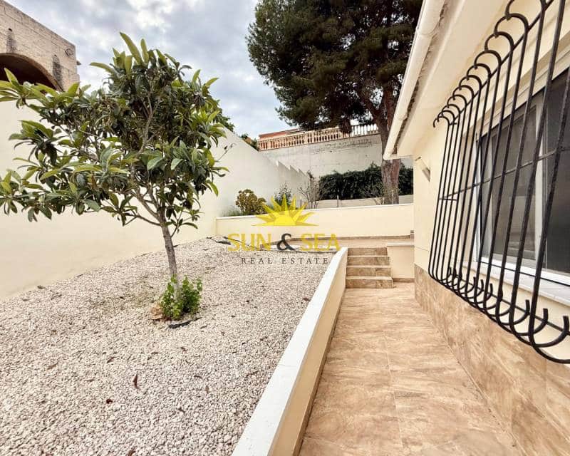 3 bedroom Villa for rent in Los Balcones with garage - € 1,900 (Ref: 9432079)