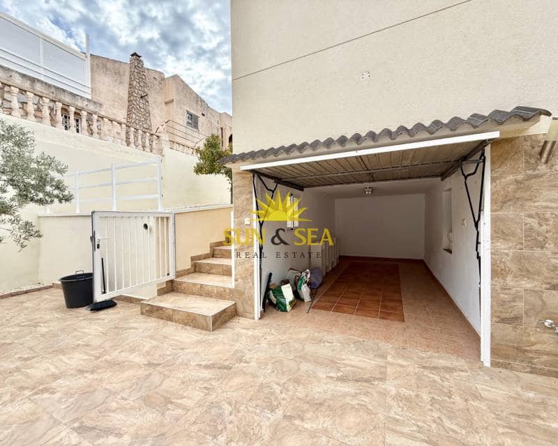 3 bedroom Villa for rent in Los Balcones with garage - € 1,900 (Ref: 9432079)