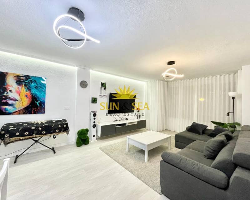 3 soverom Leilighet til leie i Torrevieja - € 950 (Ref: 9432081)