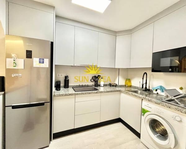 Appartement de 3 chambres à louer à Avenida Habaneras - Curva de Palangre, Torrevieja - 950 € (Ref: 9432081)