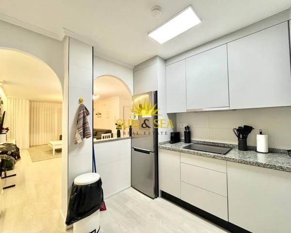 Appartement de 3 chambres à louer à Avenida Habaneras - Curva de Palangre, Torrevieja - 950 € (Ref: 9432081)