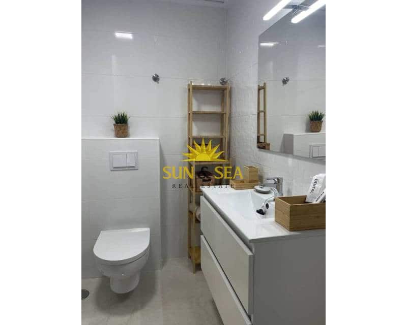 2 bedroom Apartment for rent in Jacarilla with pool garage - € 650 (Ref: 9432082)