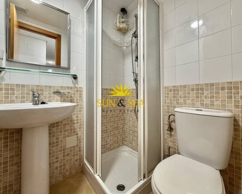 2 Zimmer Apartment zu vermieten in Guardamar del Segura mit Garage - 850 € (Ref: 9432452)