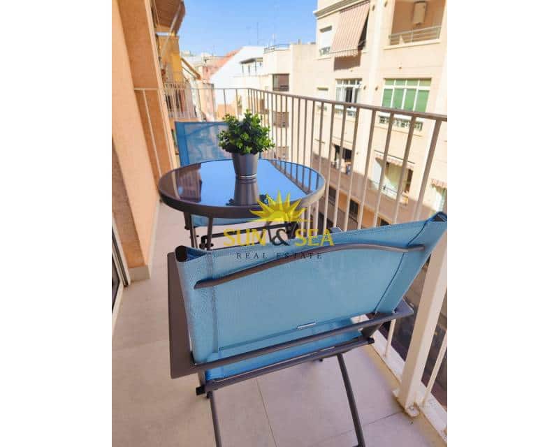 Appartement de 1 chambre à louer à Santa Pola - 900 € (Ref: 9432582)