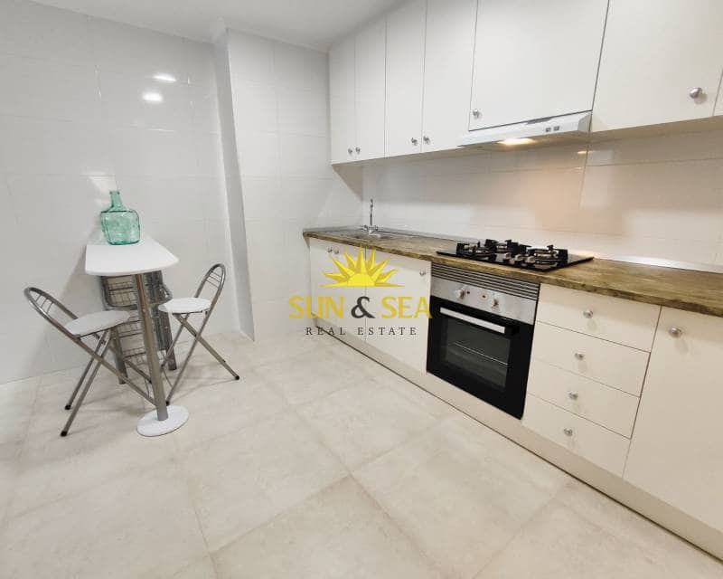 Appartement de 1 chambre à louer à Santa Pola - 900 € (Ref: 9432582)