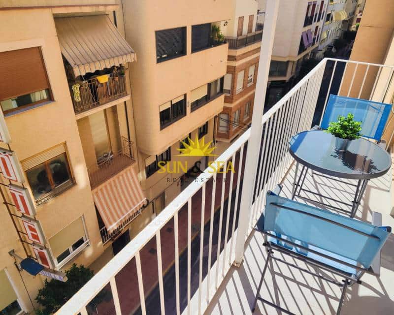Appartement de 1 chambre à louer à Santa Pola - 900 € (Ref: 9432582)