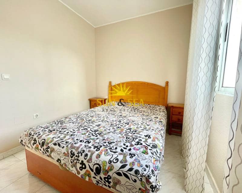 4 sypialnia Apartament do wynajęcia w Torrevieja z basenem - 970 € (Ref: 9432737)