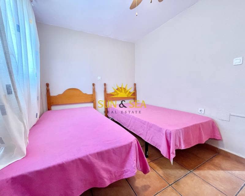 4 sypialnia Apartament do wynajęcia w Torrevieja z basenem - 970 € (Ref: 9432737)