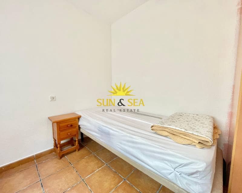 4 sypialnia Apartament do wynajęcia w Torrevieja z basenem - 970 € (Ref: 9432737)