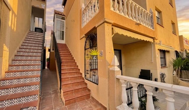 4 makuuhuone Huoneisto vuokrattavana paikassa Playa del Cura, Torrevieja mukana uima-altaan - 1 170 € (Ref: 9432737)