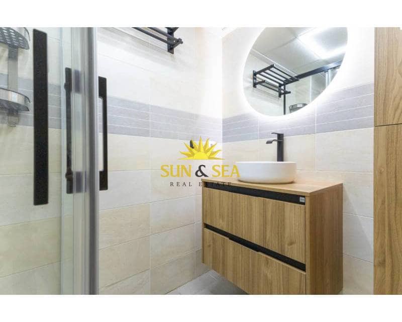 Appartement de 2 chambres à louer à Orihuela avec garage - 700 € (Ref: 9433429)