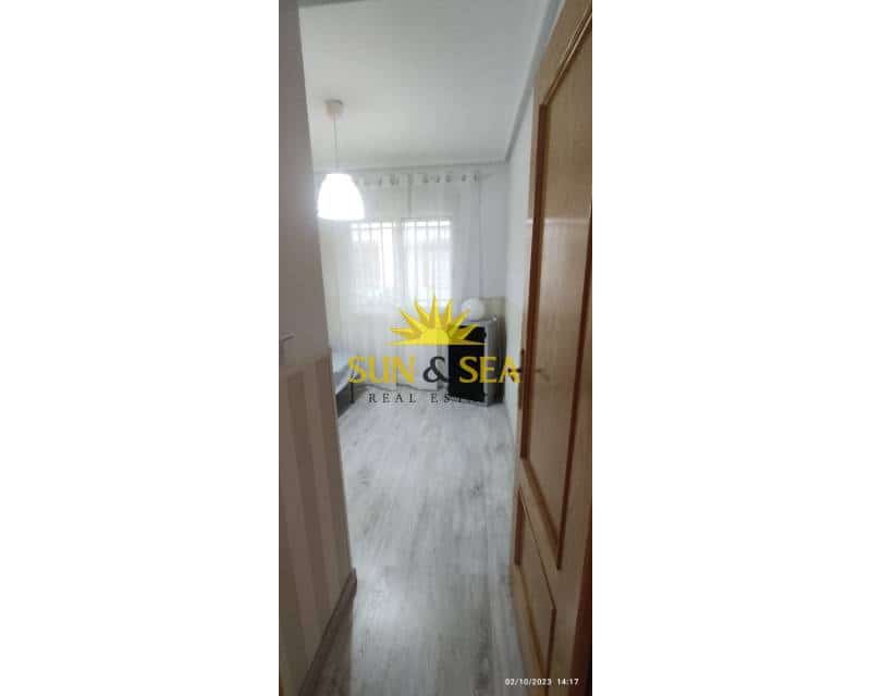 2 bedroom Apartment for rent in La Union with pool garage - € 650 (Ref: 9436275)