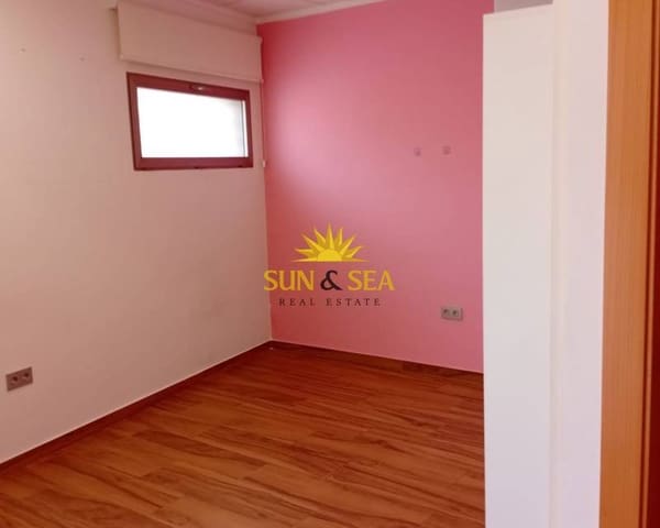 2 soveværelse Erhverv til leje i Cox - € 350 (Ref: 9436483)