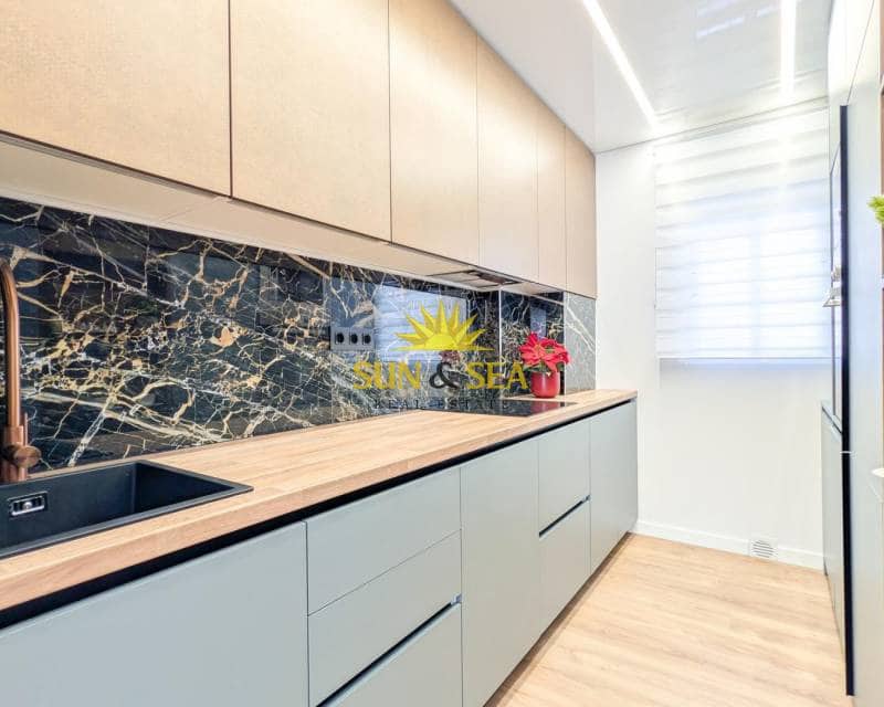 2 makuuhuone Huoneisto myytävänä paikassa Torrevieja - 174 800 € (Ref: 9438716)