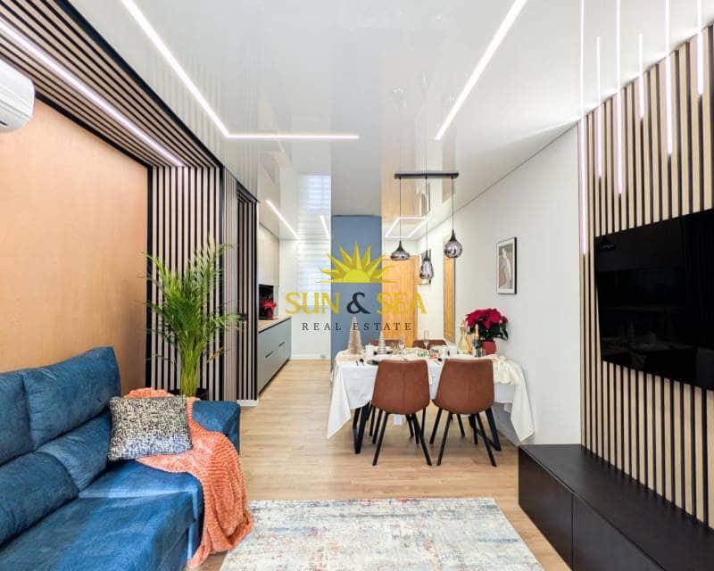 2 makuuhuone Huoneisto myytävänä paikassa Torrevieja - 174 800 € (Ref: 9438716)