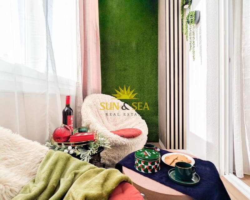 2 makuuhuone Huoneisto myytävänä paikassa Torrevieja - 174 800 € (Ref: 9438716)