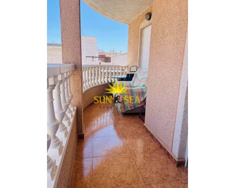 2 sovrum Lägenhet till salu i Torrevieja - 125 000 € (Ref: 9438956)