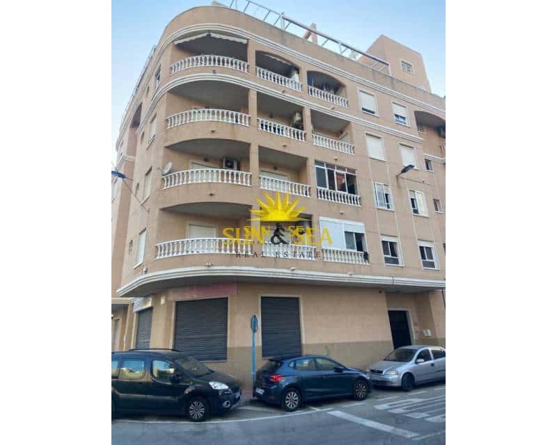 2 sovrum Lägenhet till salu i Torrevieja - 125 000 € (Ref: 9438956)