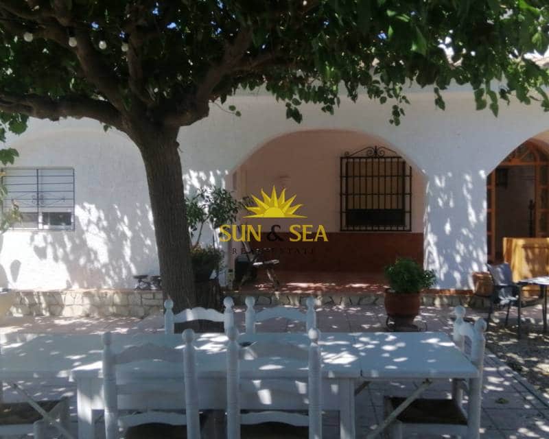 Bungalow de 2 chambres à louer à Elche / Elx avec piscine - 850 € (Ref: 9445441)