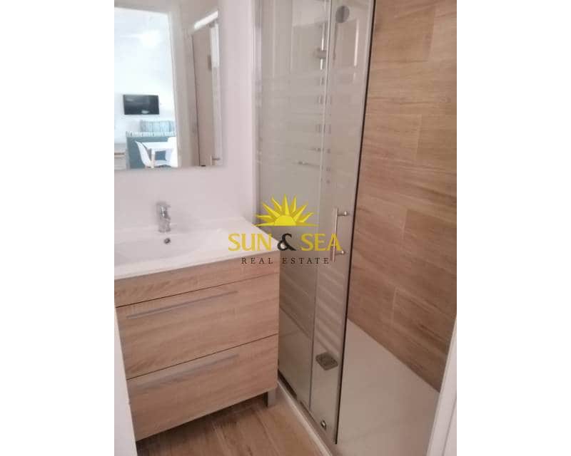 Bungalow de 2 chambres à louer à Elche / Elx avec piscine - 850 € (Ref: 9445441)