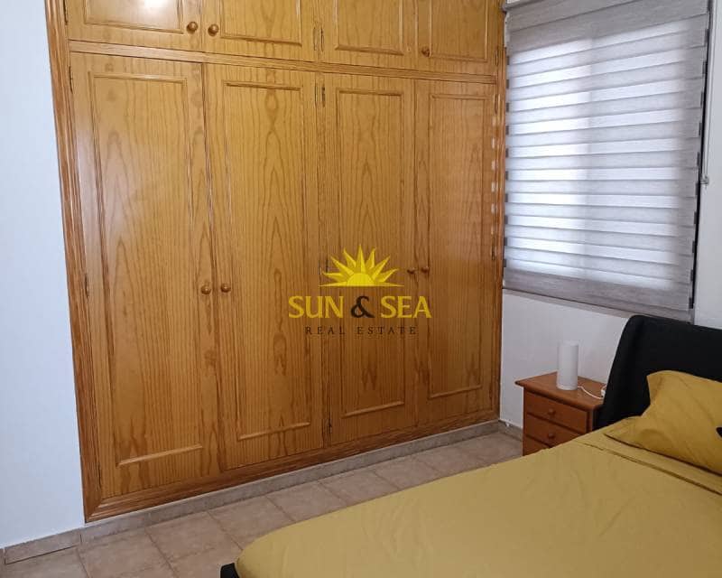 Bungalow de 2 chambres à louer à Elche / Elx avec piscine - 850 € (Ref: 9445441)