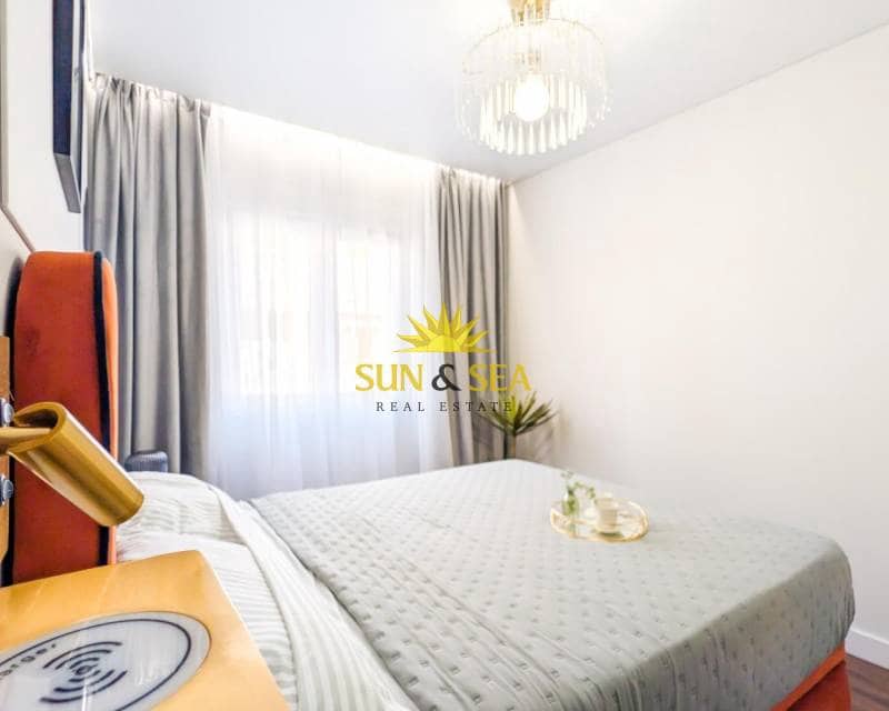 2 makuuhuone Huoneisto myytävänä paikassa Torrevieja - 169 900 € (Ref: 9447041)