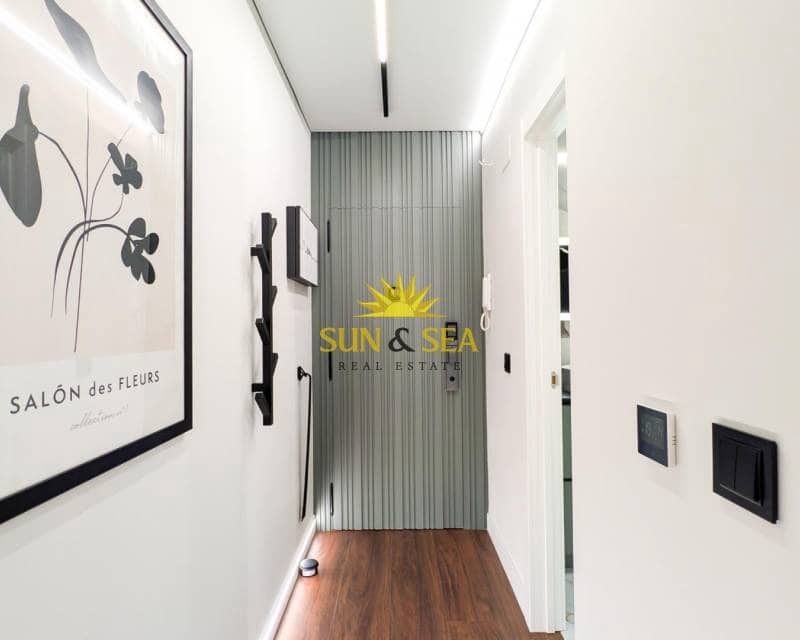 2 makuuhuone Huoneisto myytävänä paikassa Torrevieja - 169 900 € (Ref: 9447041)