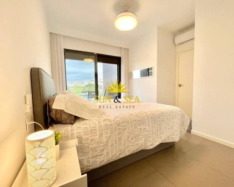 2 quarto Apartamento para arrendar em Pilar de la Horadada com piscina - 1 200 € (Ref: 9447199)