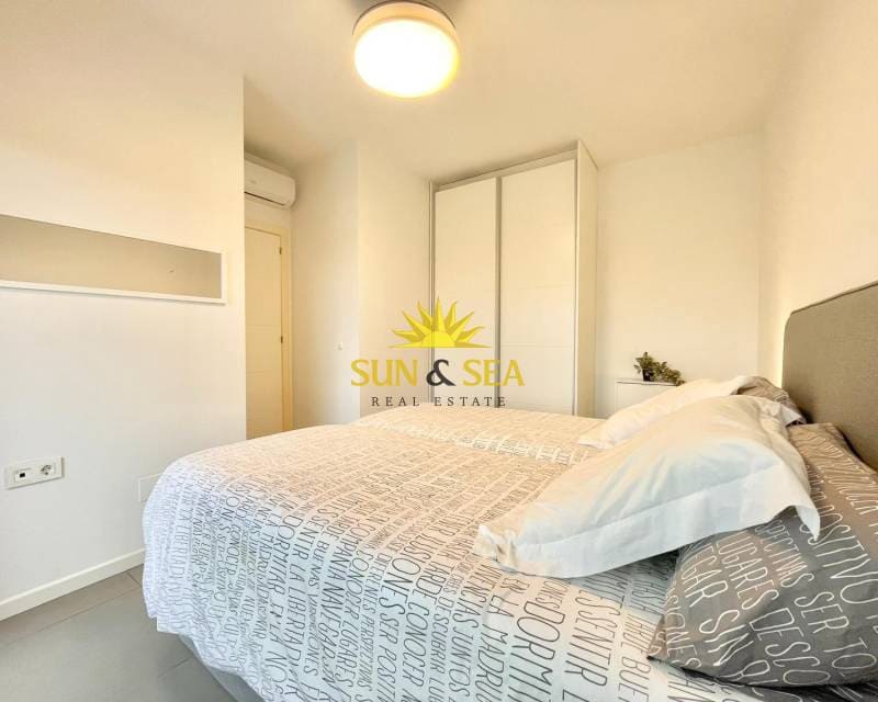 2 quarto Apartamento para arrendar em Pilar de la Horadada com piscina - 1 200 € (Ref: 9447199)