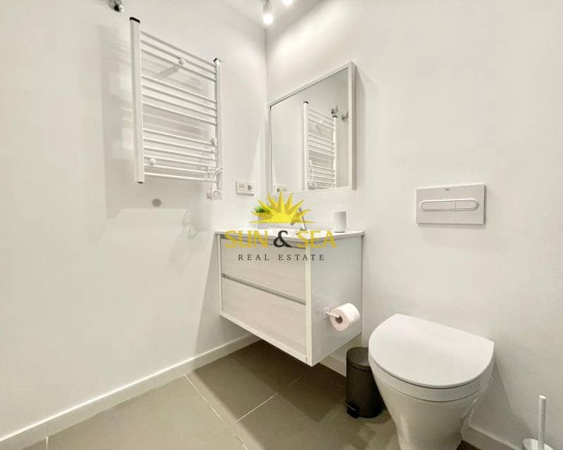 2 quarto Apartamento para arrendar em Pilar de la Horadada com piscina - 1 200 € (Ref: 9447199)