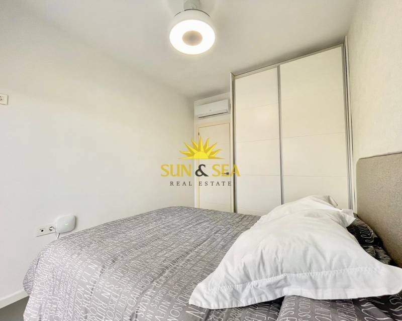 2 quarto Apartamento para arrendar em Pilar de la Horadada com piscina - 1 200 € (Ref: 9447199)