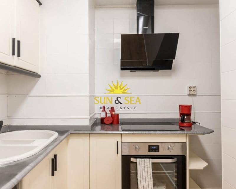 2 soveværelse Lejlighed til leje i Murcia by - € 850 (Ref: 9447296)