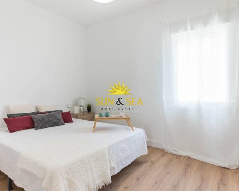 2 soveværelse Lejlighed til leje i Murcia by - € 850 (Ref: 9447296)