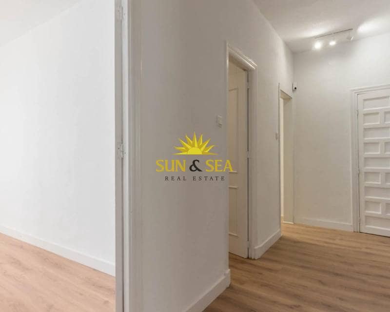 2 soveværelse Lejlighed til leje i Murcia by - € 850 (Ref: 9447296)