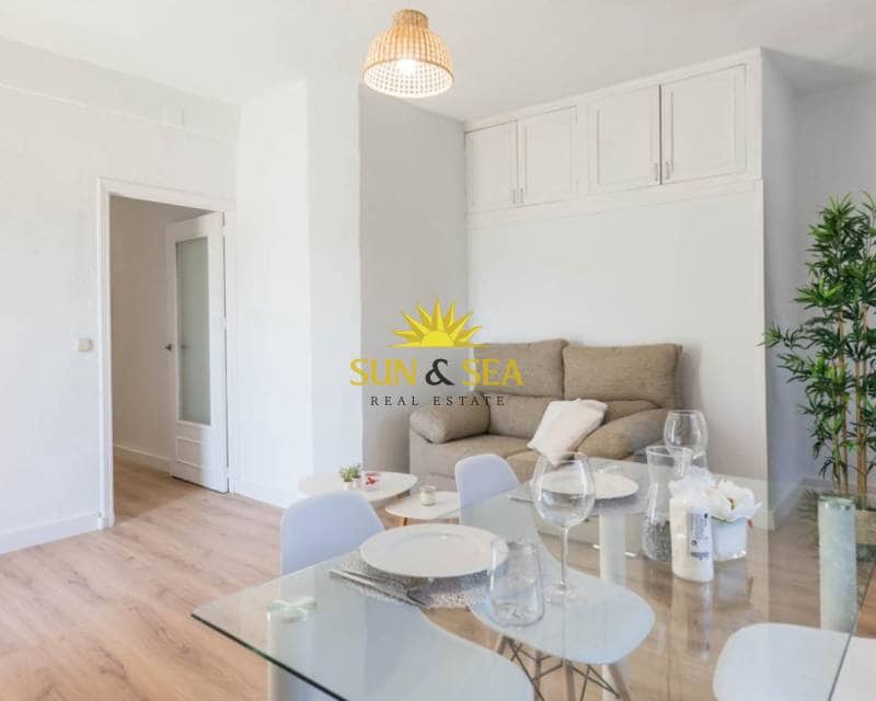 2 soveværelse Lejlighed til leje i Murcia by - € 850 (Ref: 9447296)