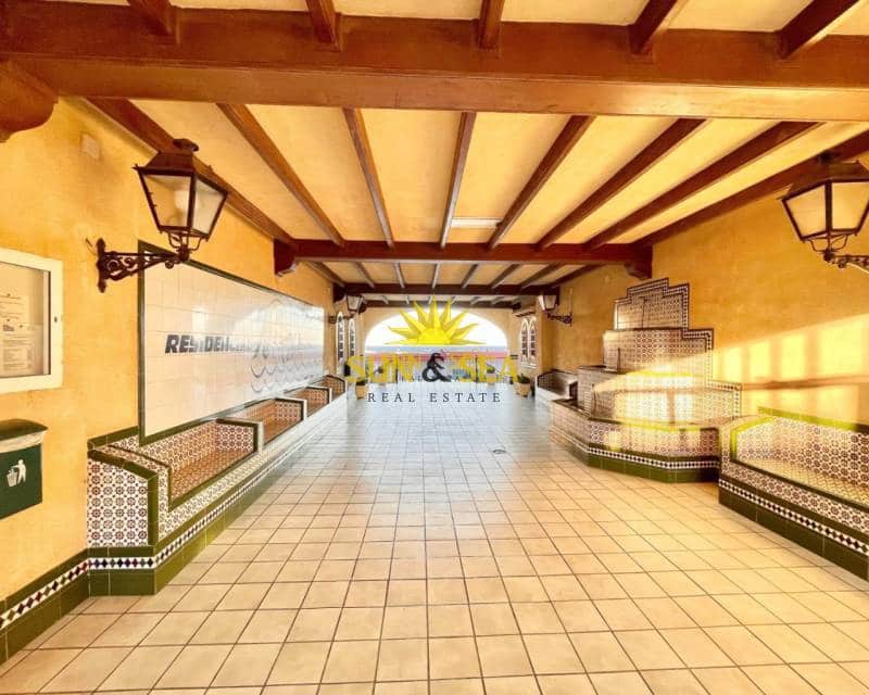 1 soveværelse Studio til leje i Torrevieja med swimmingpool - € 500 (Ref: 9448441)