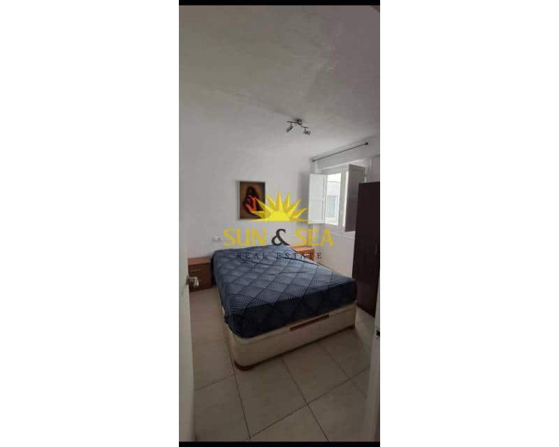 Apartamento de 3 habitaciones en Alicante / Alacant ciudad en alquiler - 850 € (Ref: 9448442)