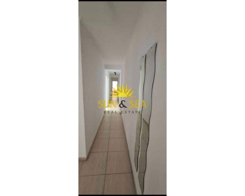 Apartamento de 3 habitaciones en Alicante / Alacant ciudad en alquiler - 850 € (Ref: 9448442)