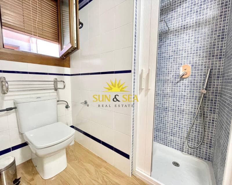 3 slaapkamer Appartement te huur in Los Alcazares met garage - € 850 (Ref: 9449318)