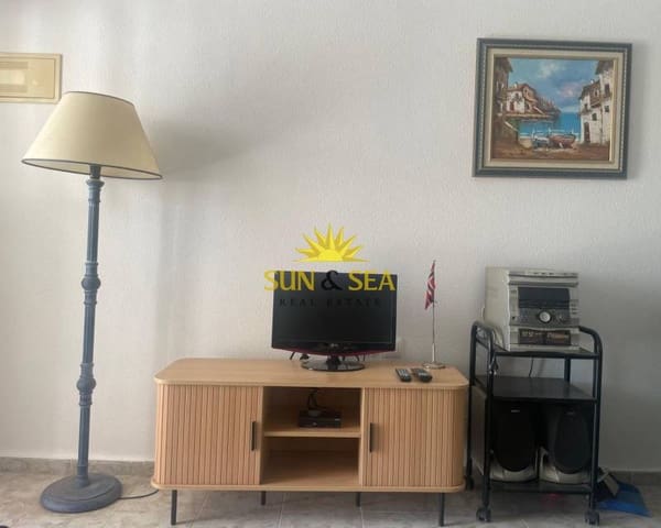 2 soveværelse Villa til leje i El Edén, Guardamar del Segura med swimmingpool - € 850 (Ref: 9450901)