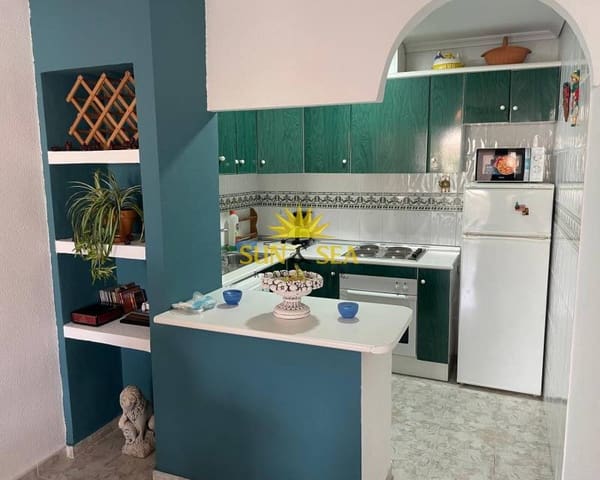 2 soveværelse Villa til leje i El Edén, Guardamar del Segura med swimmingpool - € 850 (Ref: 9450901)