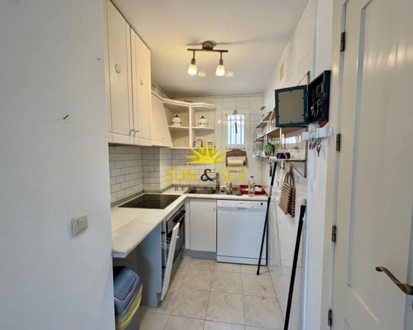 3 makuuhuone Kattohuoneisto vuokrattavana paikassa El Chaparral - La Siesta - La Torreta, Torrevieja mukana uima-altaan - 900 € (Ref: 9450902)