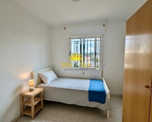 3 makuuhuone Kattohuoneisto vuokrattavana paikassa El Chaparral - La Siesta - La Torreta, Torrevieja mukana uima-altaan - 900 € (Ref: 9450902)