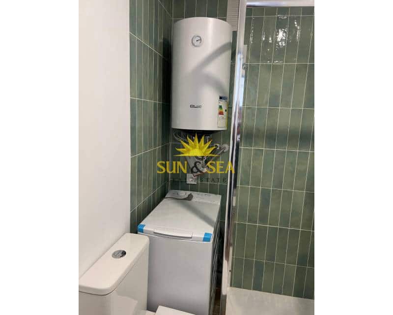 1 makuuhuone Yksiö vuokrattavana paikassa Playa de San Juan mukana uima-altaan - 850 € (Ref: 9450903)